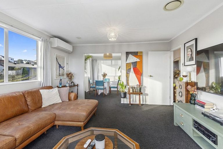 Photo of property in 2 Adventure Drive, Whitby, Porirua, 5024