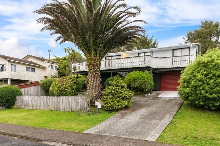 Photo of property in 84 Captain Scott Road, Glen Eden, Auckland, 0602