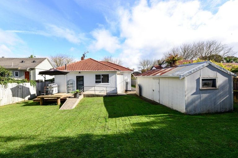 Photo of property in 16 Marire Avenue, Frankton, Hamilton, 3204