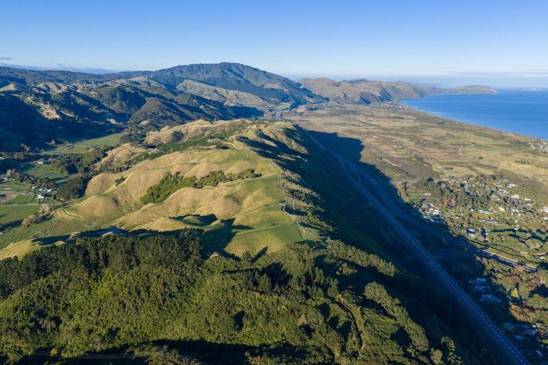 Photo of property in 3 Ridgeview Lane, Paraparaumu, 5032