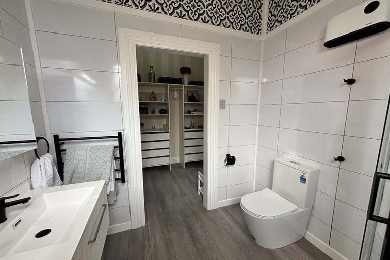 Photo of property in 10a Hereford Street, West End, Palmerston North, 4410