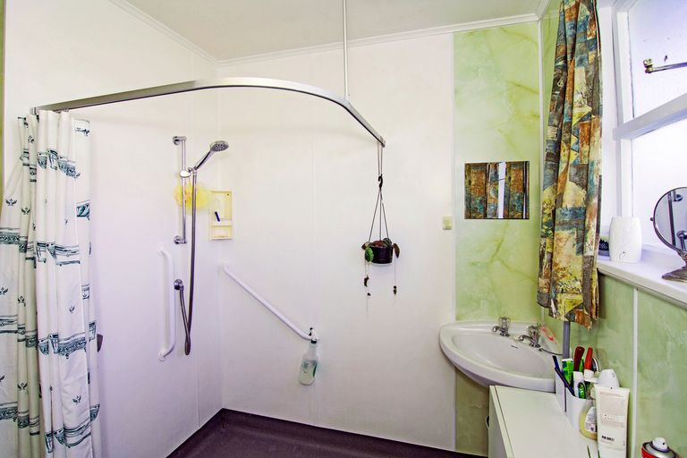 Photo of property in 148 Cole Street, Masterton, 5810