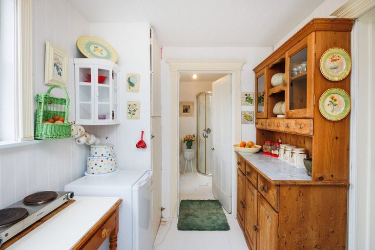 Photo of property in 86 Grey Street, Woodville, 4920