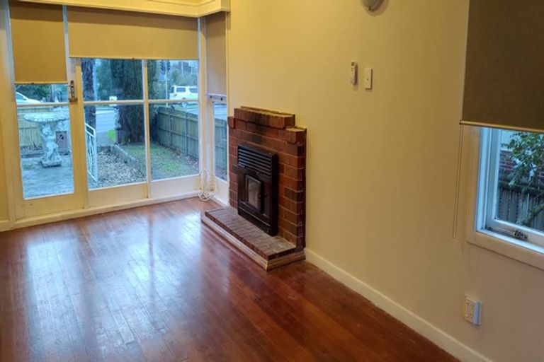 Photo of property in 4259 Great North Road, Glendene, Auckland, 0602