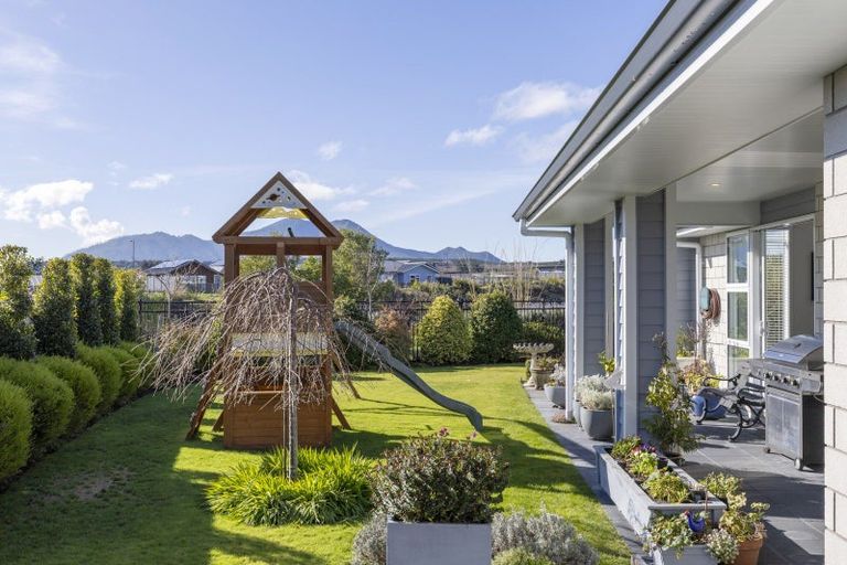 Photo of property in 13 Tuhua Close, Wharewaka, Taupo, 3330