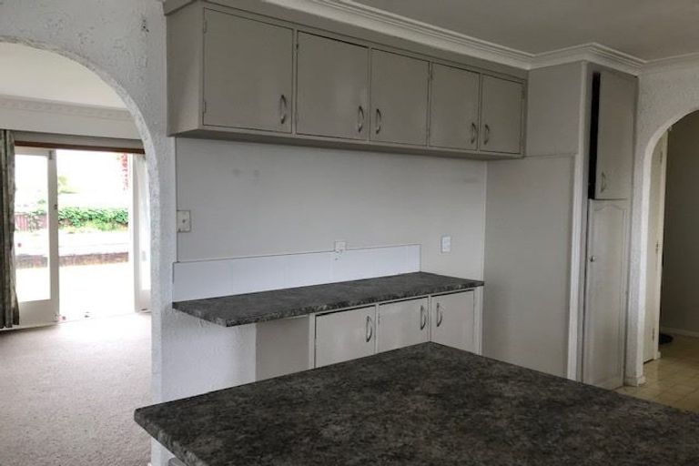 Photo of property in 17 Arney Road, Ranui, Auckland, 0612
