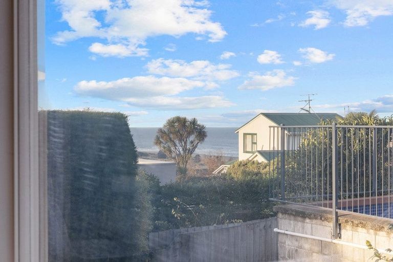Photo of property in 96 Moncks Spur Road, Redcliffs, Christchurch, 8081