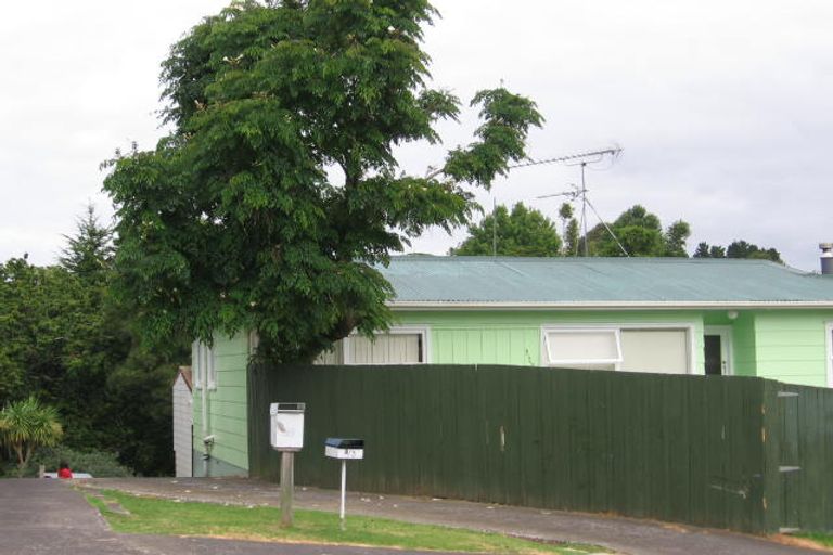 Photo of property in 1/3 Hellyers Street, Birkdale, Auckland, 0626