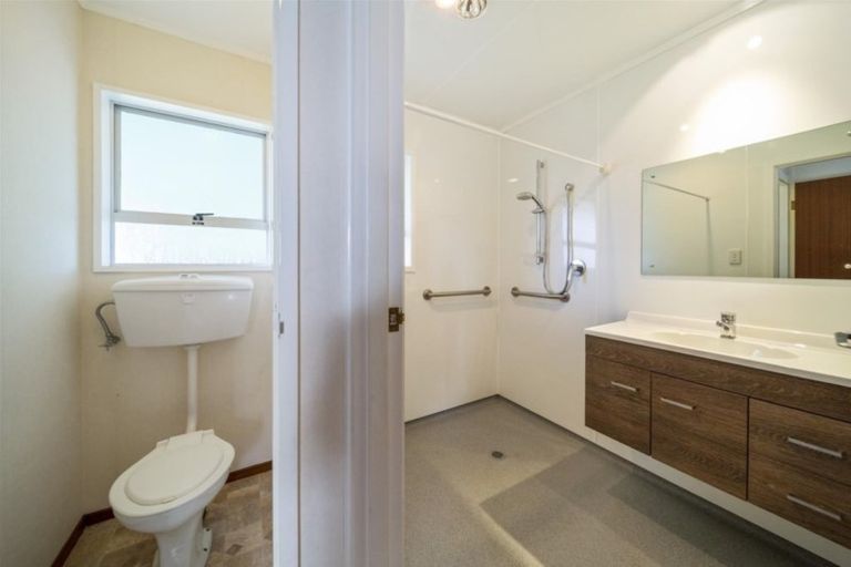 Photo of property in 198 Waihi Road, Hawera, 4610