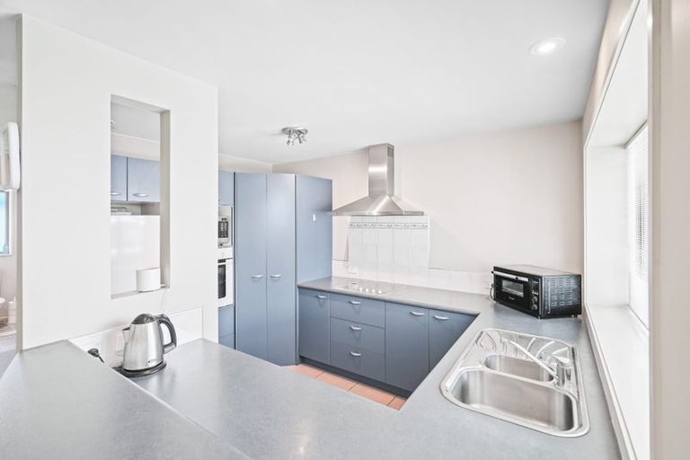 Photo of property in 25 Robinia Place, Wigram, Christchurch, 8042