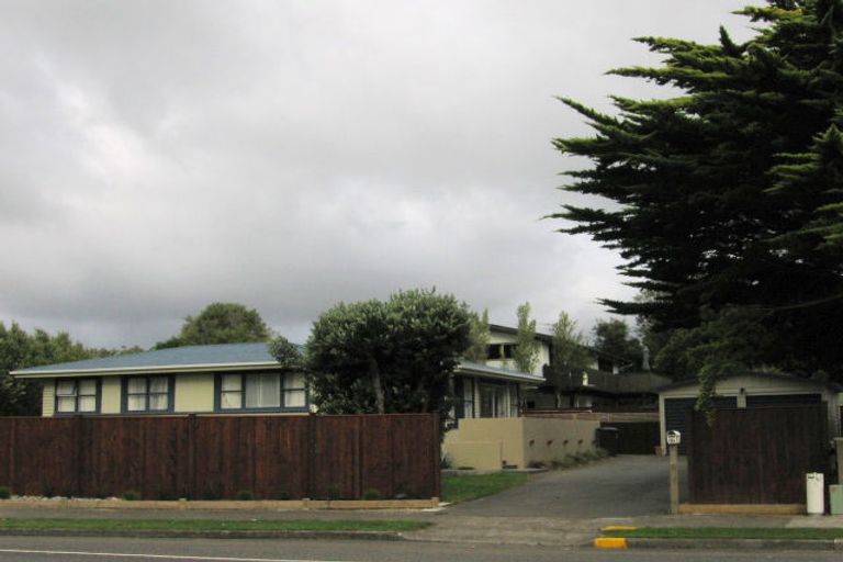 Photo of property in 27 Park Avenue, Waikanae, 5036