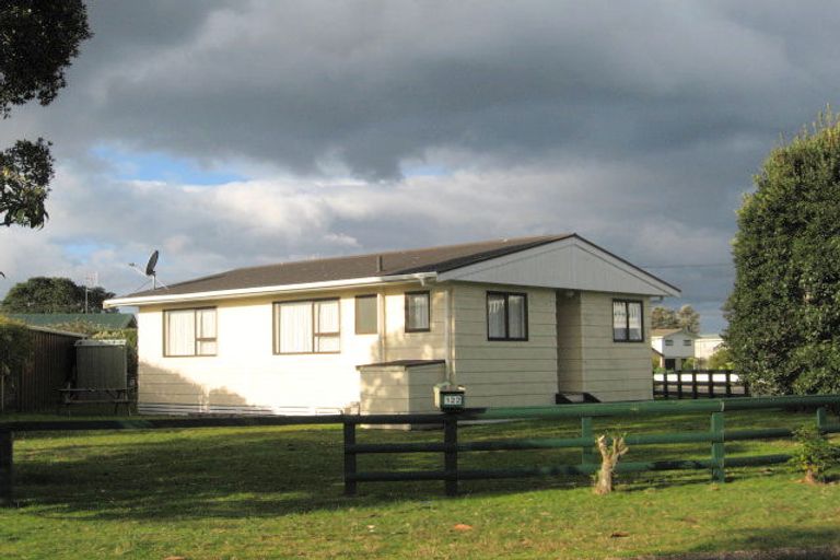Photo of property in 122 Patuwai Drive, Whangamata, 3620