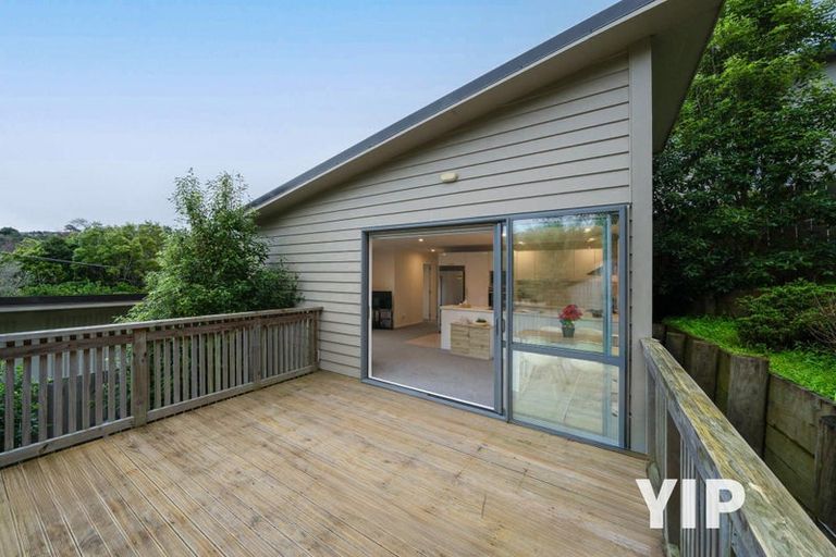 Photo of property in 22a Glenside Road, Glenside, Wellington, 6037