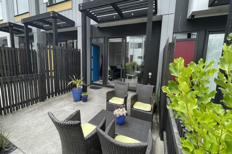 Photo of property in 15 Piko Lane, Hobsonville, Auckland, 0616