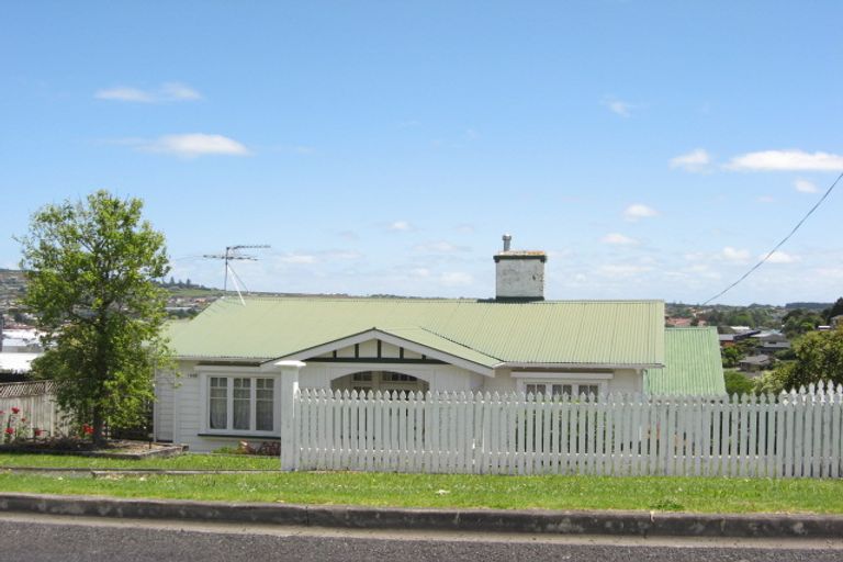 Photo of property in 34 Lawrie Avenue, Pukekohe, 2120