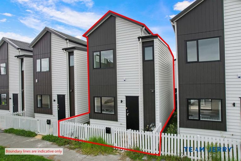 Photo of property in 105b Grove Road, Papakura, 2110