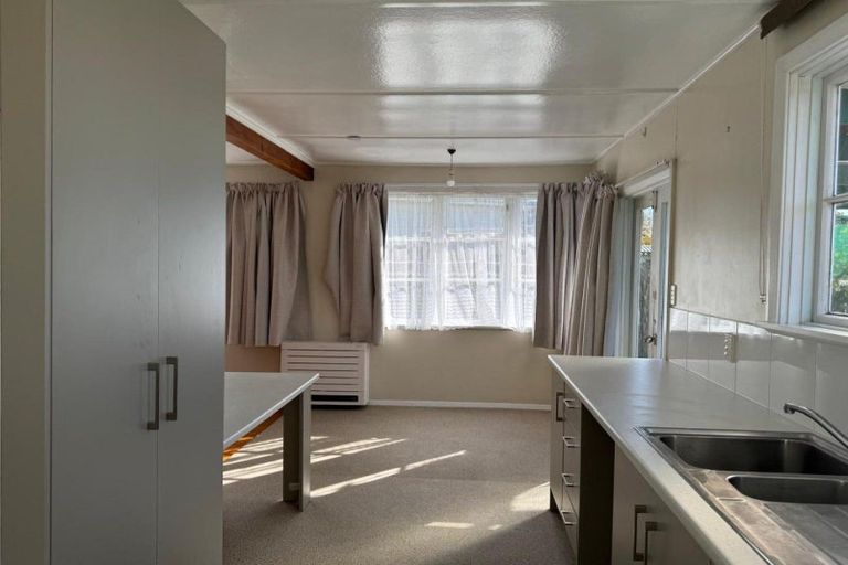 Photo of property in 1011 Saint Aubyn Street West, Saint Leonards, Hastings, 4120