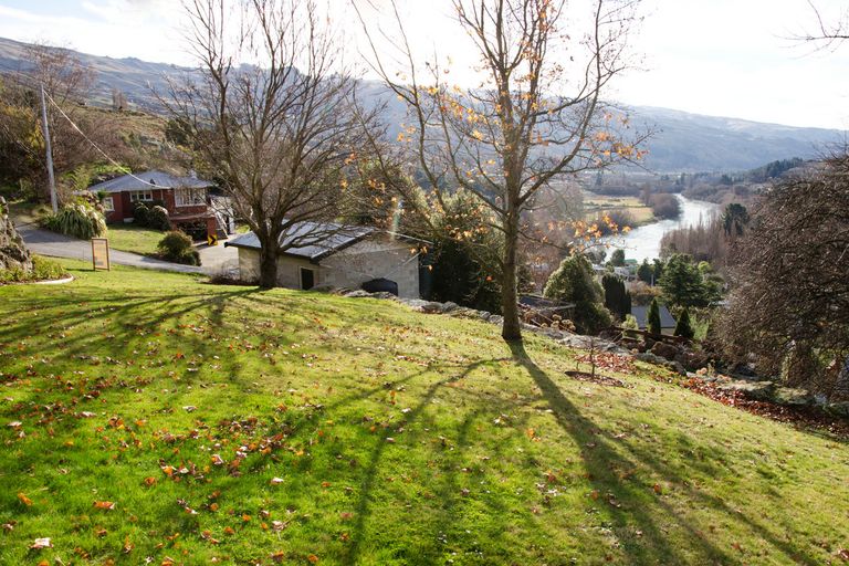 Photo of property in 8 Edinburgh Street, Roxburgh, 9500
