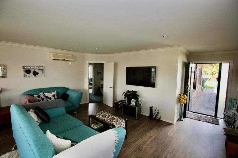 Photo of property in 52 Kupe Drive, Whitianga, 3510