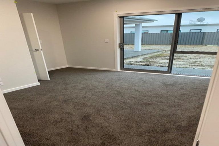 Photo of property in 1 Rangataiki Place, Awatoto, Napier, 4110