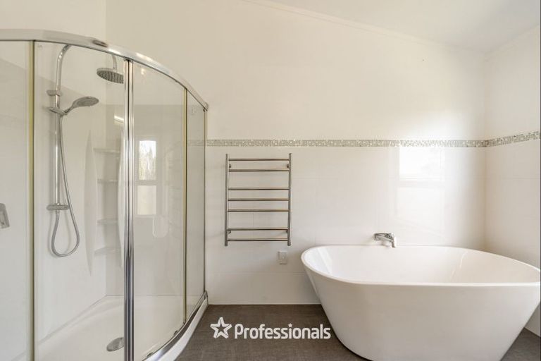 Photo of property in 13 Wilson Grove, Normandale, Lower Hutt, 5010