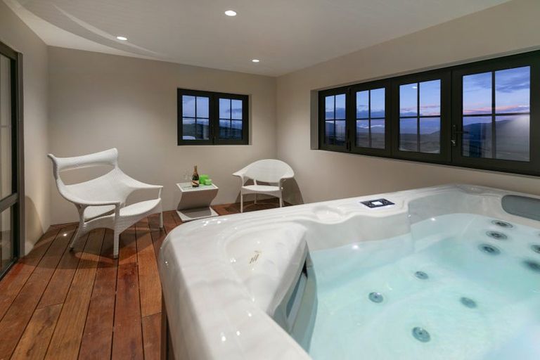 Photo of property in 23 Miharo Lane, Queensberry, Cromwell, 9383