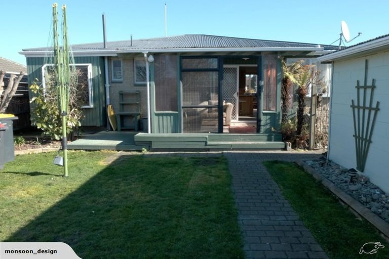 Photo of property in 46 Frensham Crescent, Woolston, Christchurch, 8062