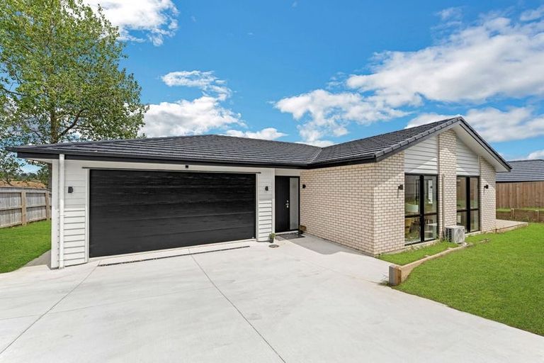 Photo of property in 39b Leathem Crescent, Pokeno, 2402