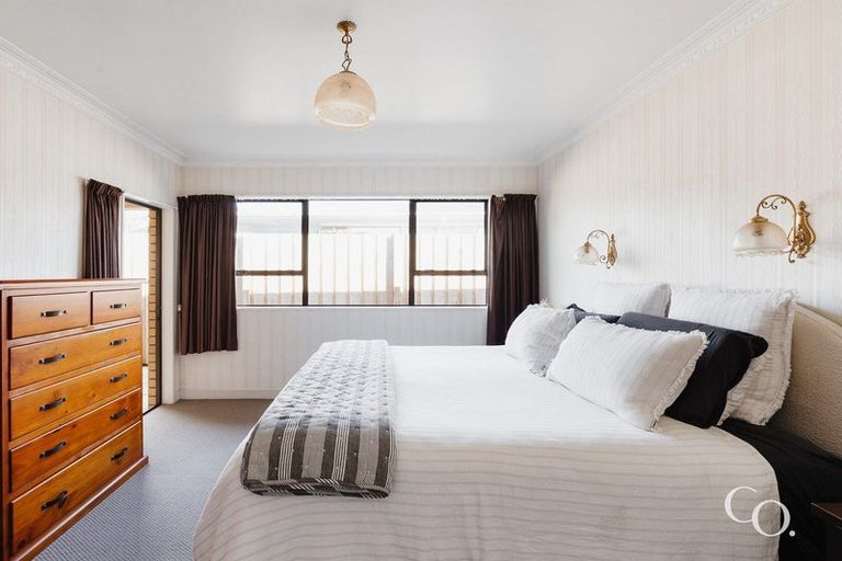 Photo of property in 17 Freyberg Street, Otumoetai, Tauranga, 3110