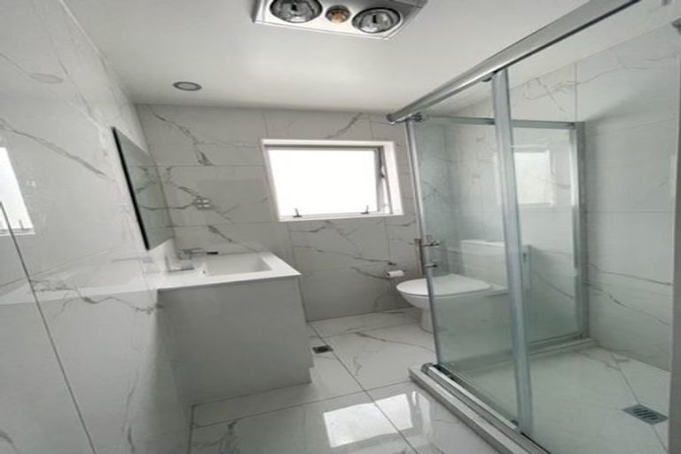 Photo of property in 74c Thompson Terrace, Manurewa, Auckland, 2102