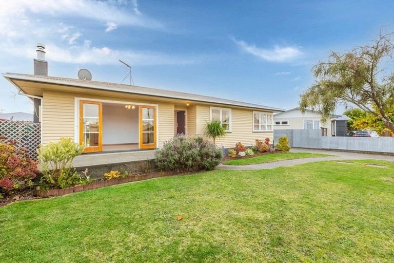 Photo of property in 24 Merton Crescent, Pirimai, Napier, 4112
