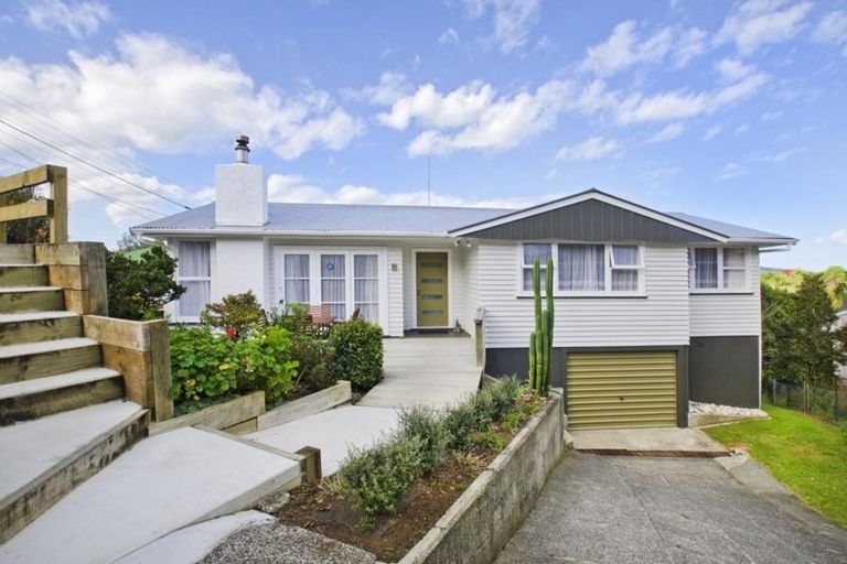 Photo of property in 22 Mcmillan Avenue, Te Kamo, Whangarei, 0112