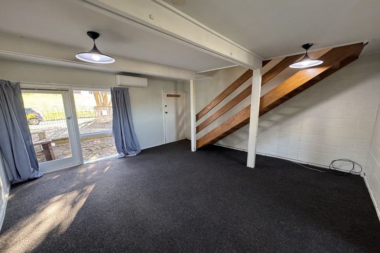 Photo of property in 14a Waiwera Crescent, Maupuia, Wellington, 6022