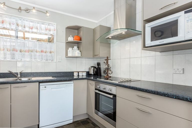 Photo of property in 1/71 Larsen Crescent, Tawa, Wellington, 5028