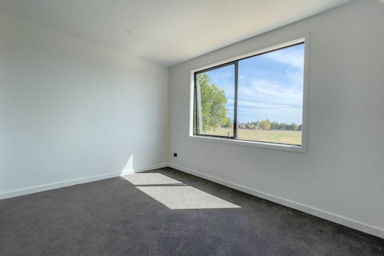Photo of property in 19 Ruge Court, Cambridge, 3434