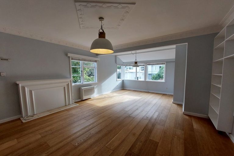 Photo of property in 100 Barnard Street, Wadestown, Wellington, 6012