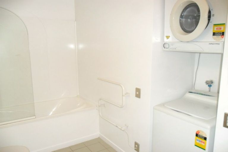 Photo of property in 189 Tasman Street, Mount Cook, Wellington, 6021