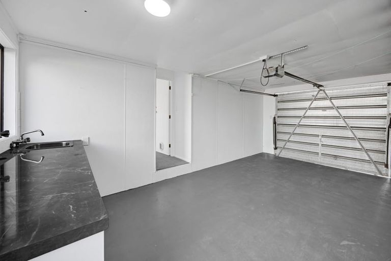 Photo of property in 1/102 Miranda Street, Stratford, 4332