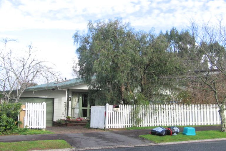 Photo of property in 33 Resthill Crescent, Glenview, Hamilton, 3206