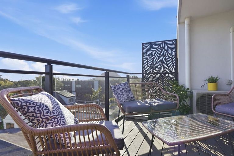 Photo of property in 2-06/424 Maunganui Road, Mount Maunganui, 3116