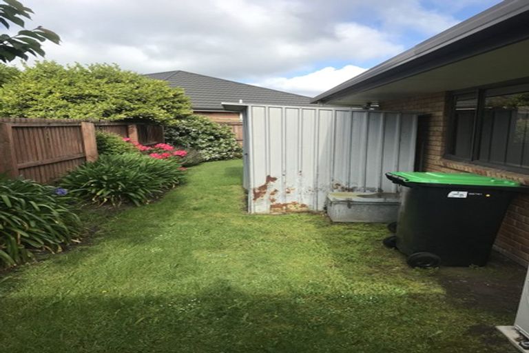 Photo of property in 2 Lantern Lane, Halswell, Christchurch, 8025