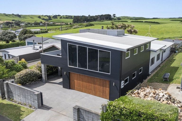Photo of property in 8a Hira Street, Ohawe, Hawera, 4671