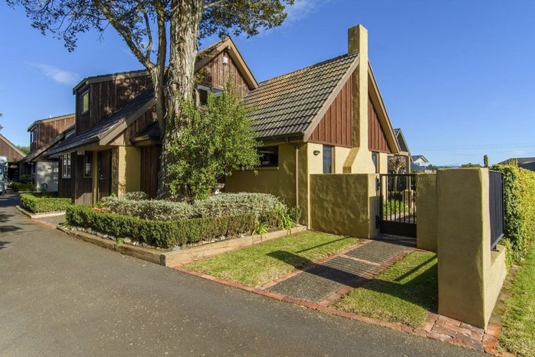 Photo of property in 5a Hinewa Road, Otumoetai, Tauranga, 3110