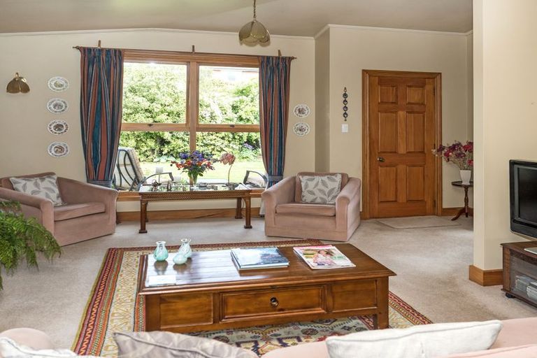 Photo of property in 1 Wright Street, Geraldine, 7930