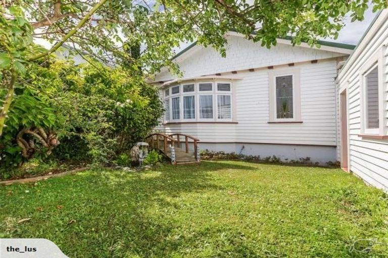 Photo of property in 67 Friend Street, Karori, Wellington, 6012