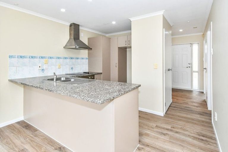 Photo of property in 1/36a Kenderdine Road, Papatoetoe, Auckland, 2025