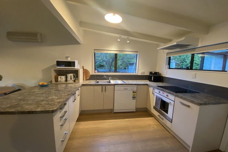 Photo of property in 13a Heuchan Lane, Wanaka, 9305