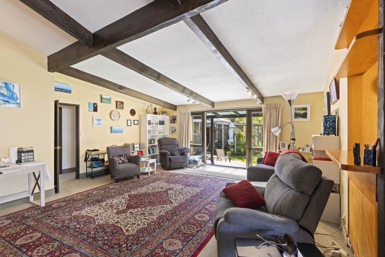 Photo of property in 6 Tawa Street, Inglewood, 4330