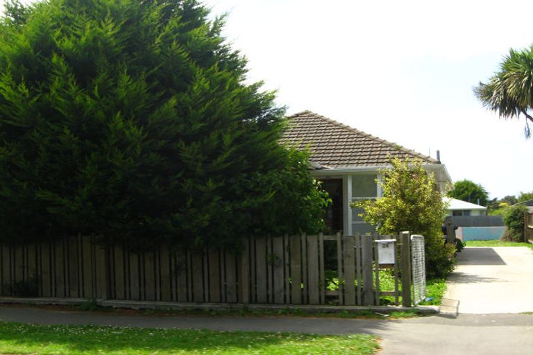Photo of property in 24 Leicester Crescent, Hoon Hay, Christchurch, 8025