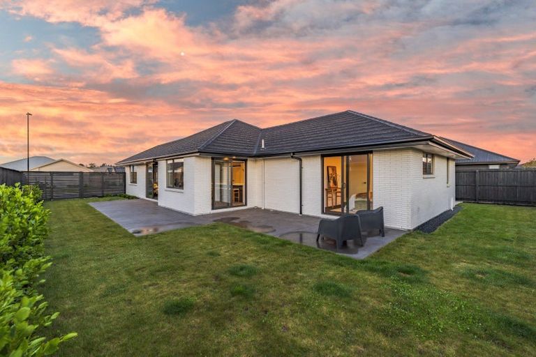 Photo of property in 20 Selfe Crescent, Burwood, Christchurch, 8083